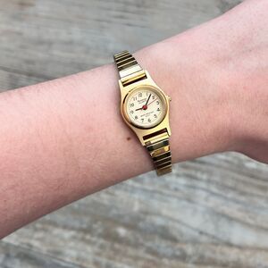 Armitron Gold Tone Stretch Watch White Dial Quartz Petite Classic Vintage